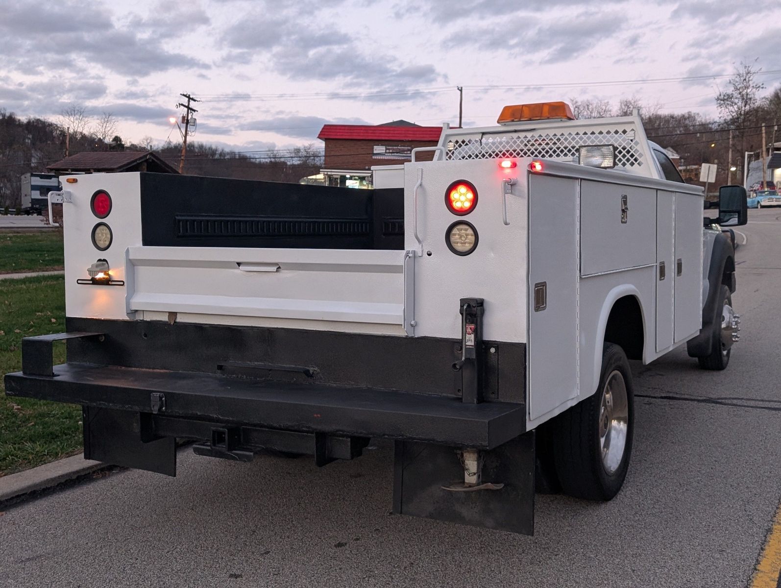 2012 Ford F-550 Super Duty 8