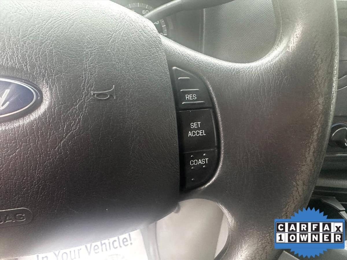 2017 Ford E-Series 41