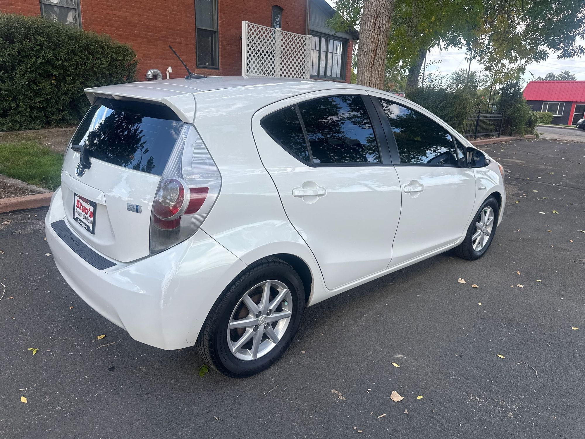 2013 Toyota Prius C Four photo 3