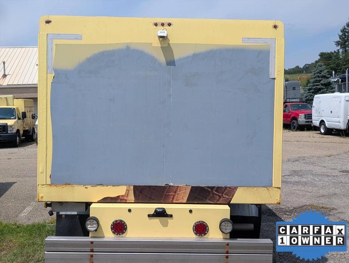 2019 Ford E-Series Chassis 7