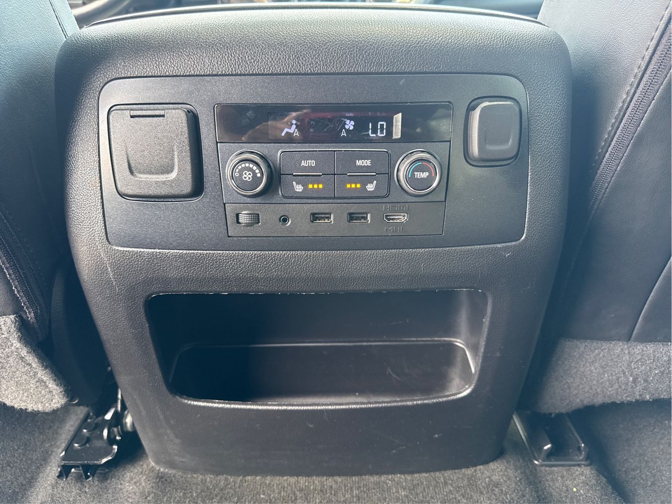 2018 Gmc Yukon XL Denali photo 24