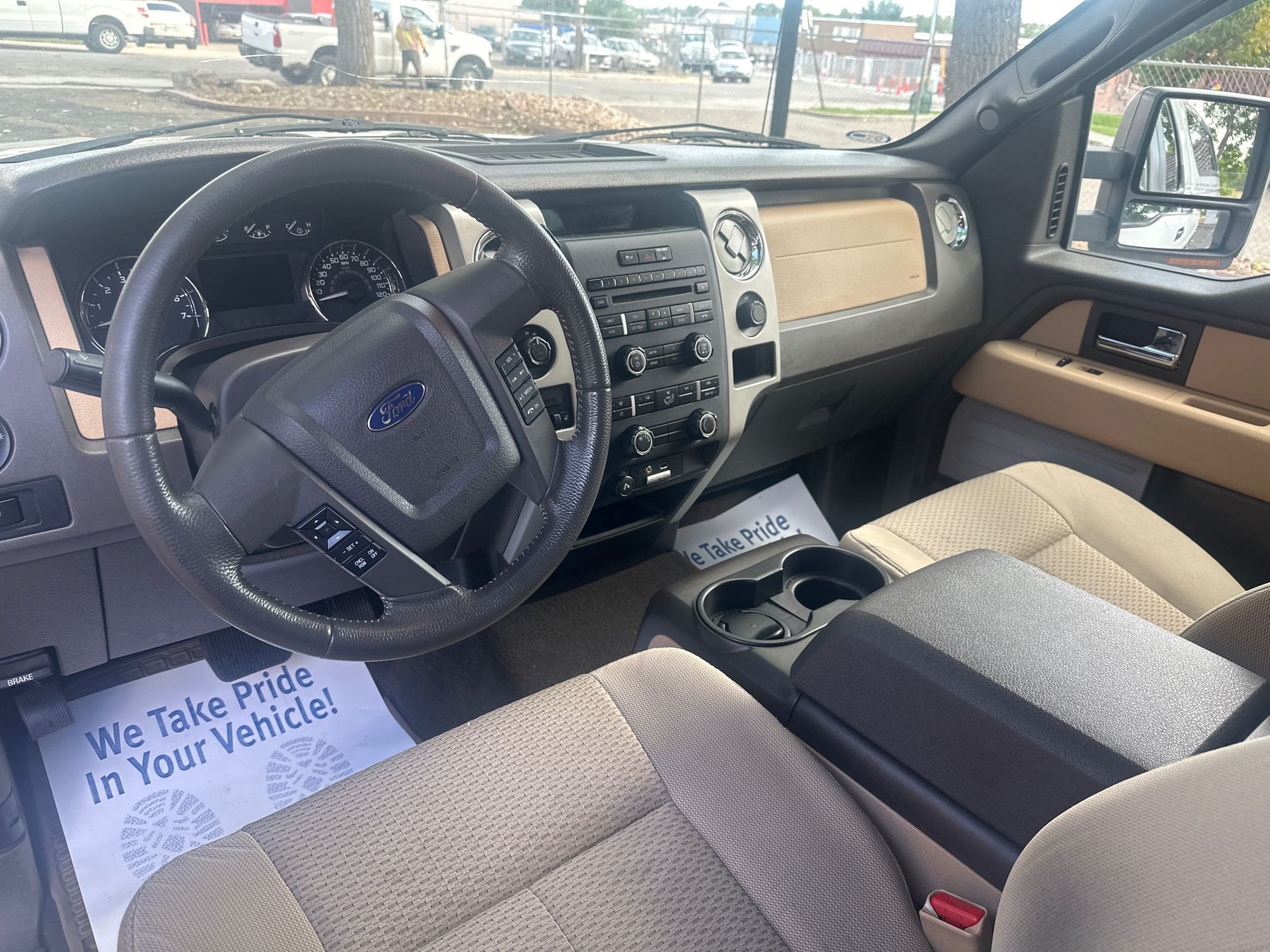 2012 Ford F-150 XLT photo 11