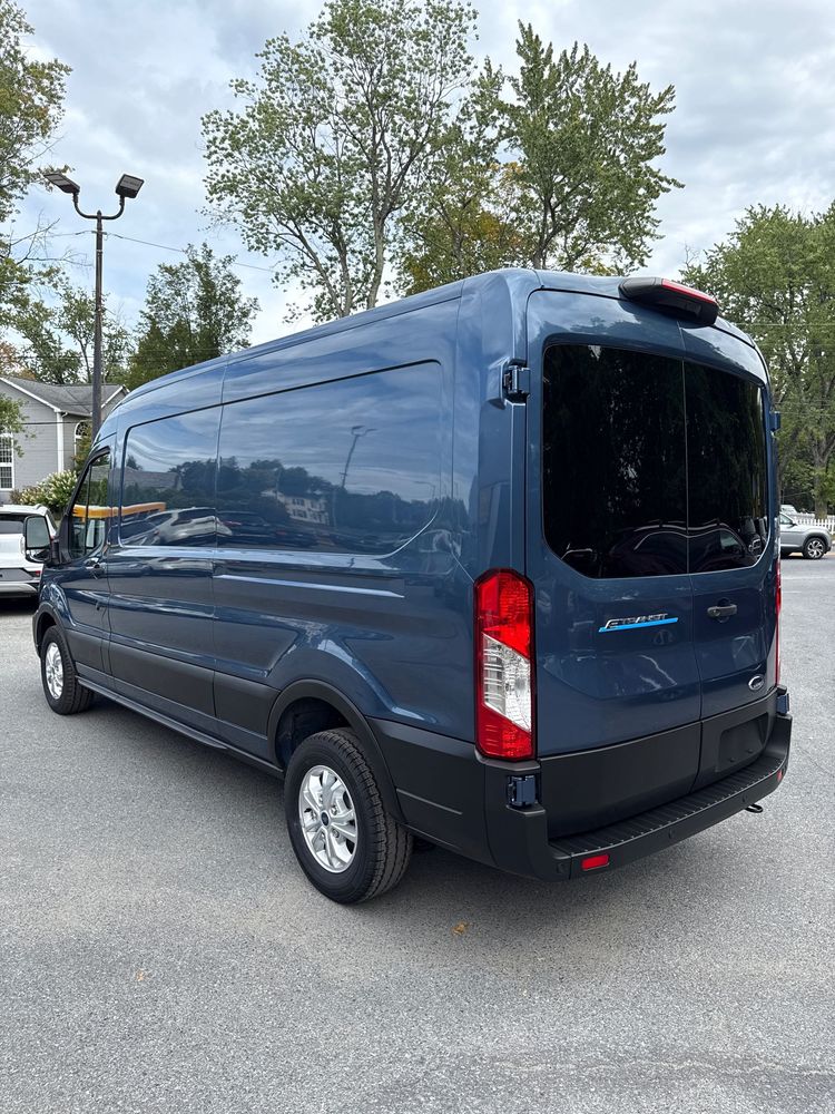 2023 Ford Transit photo 5