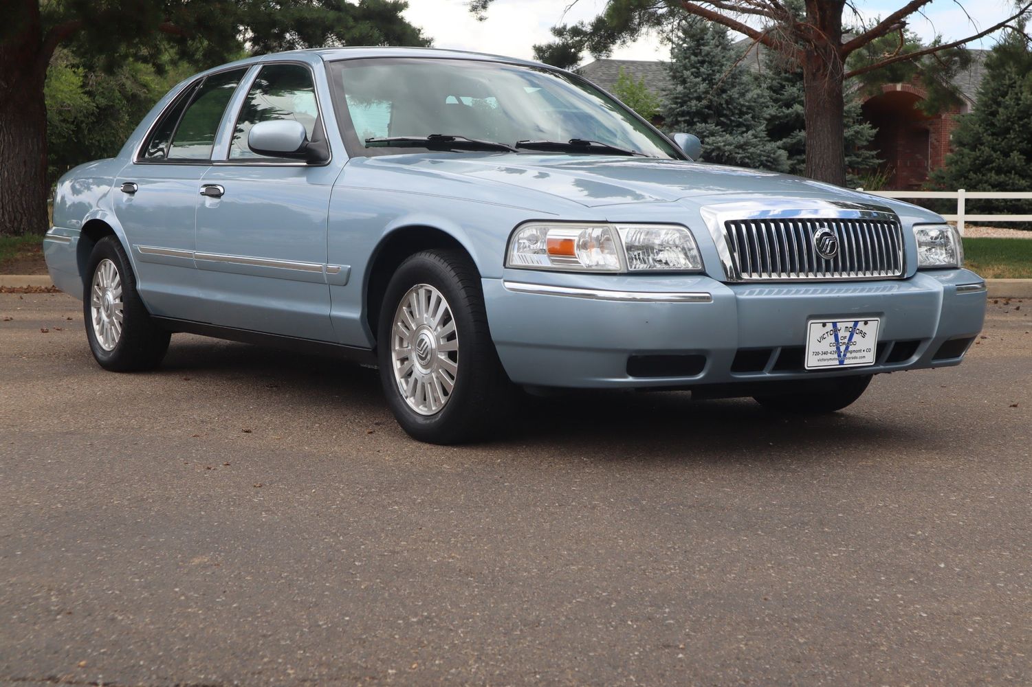 2006 Mercury Grand Marquis LS Premium | Victory Motors of Colorado