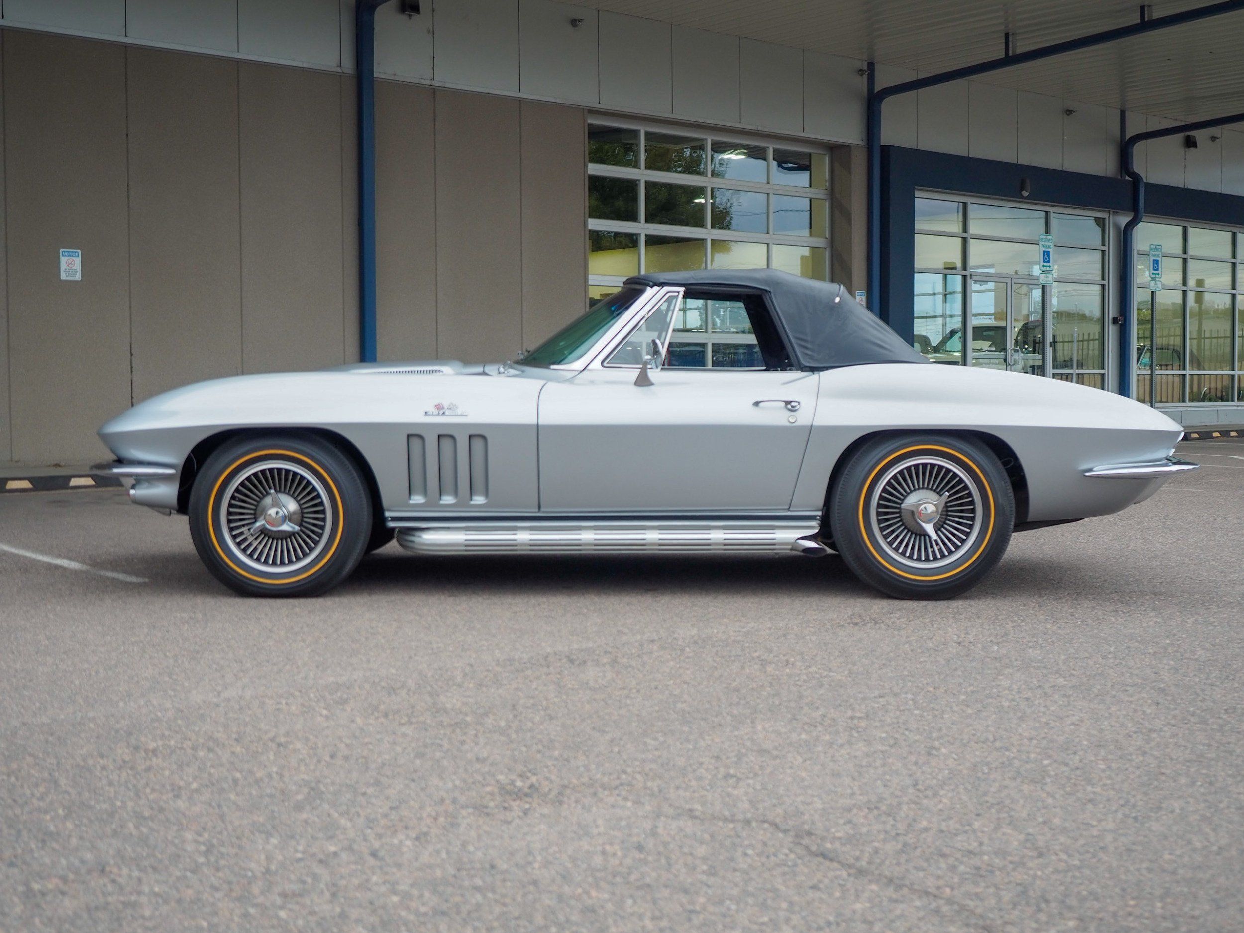 1966 Chevrolet Corvette Silver Roadster
