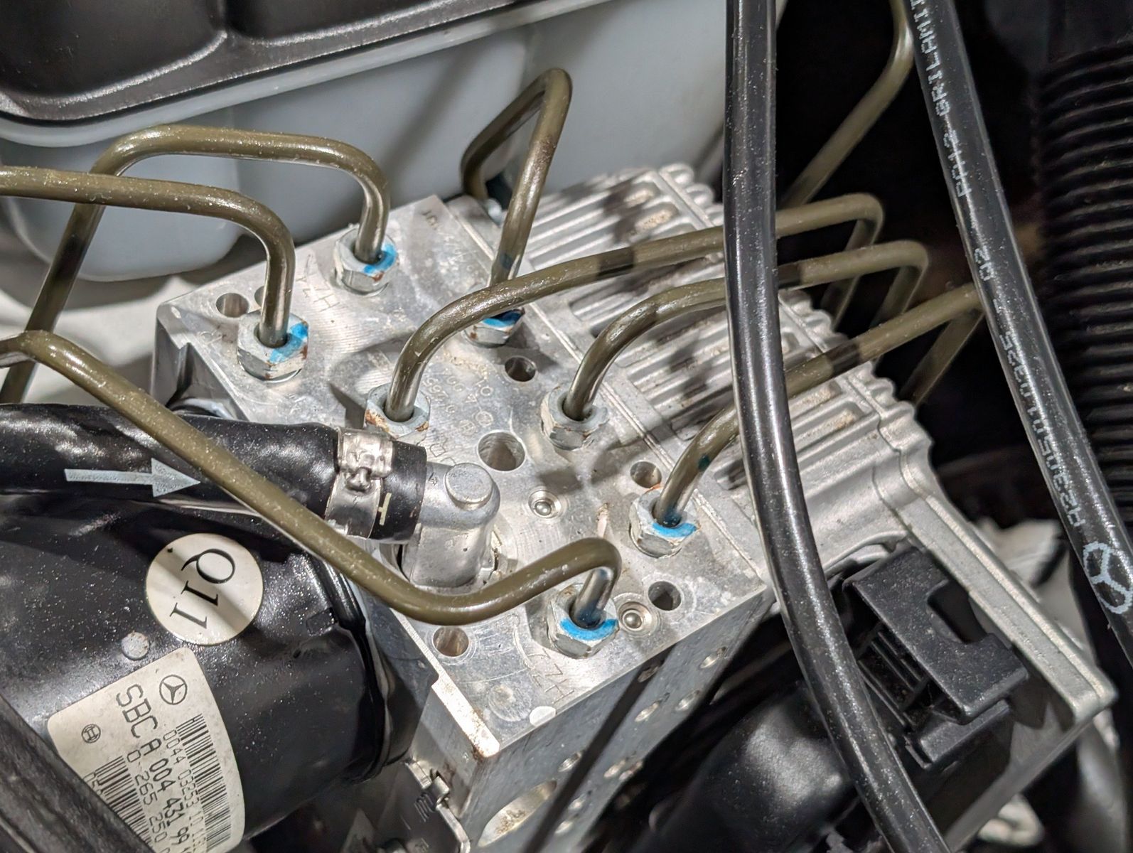 2004 Mercedes-Benz SL 500 69