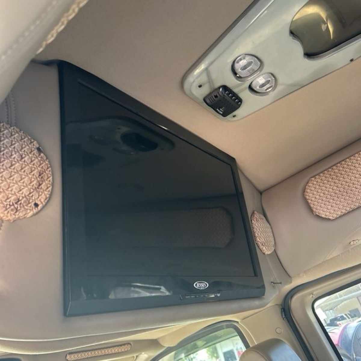 2013 GMC Savana 1500 26