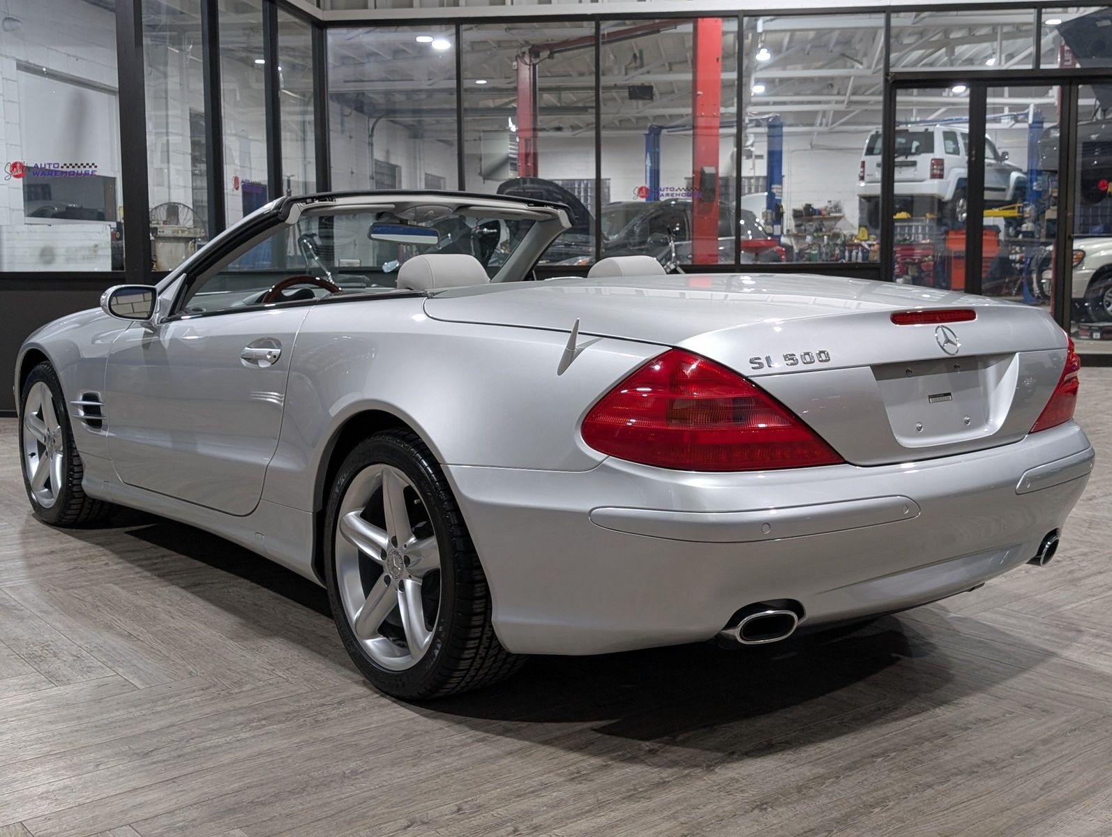 2004 Mercedes-Benz SL 500 34