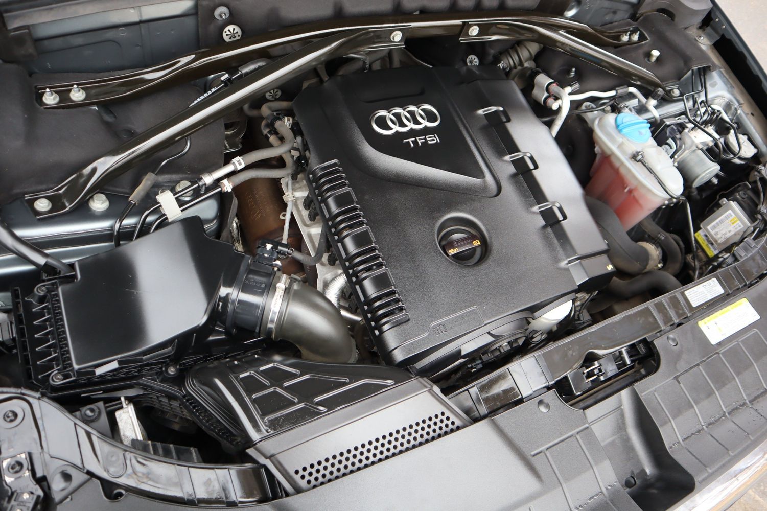 2012 Audi Q5 2.0T quattro Premium Plus Victory Motors of Colorado