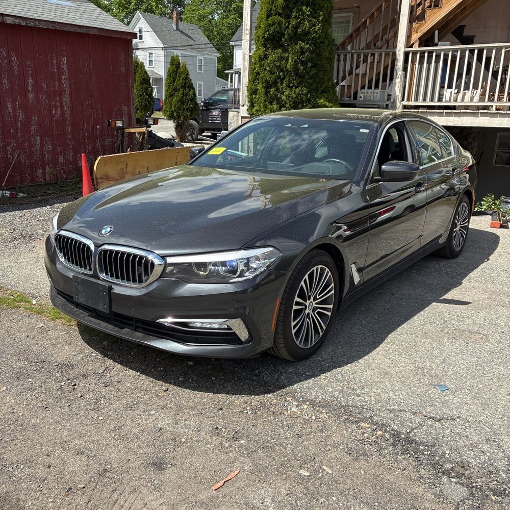 2018 BMW 5 Series 540i xDrive Sedan's photo