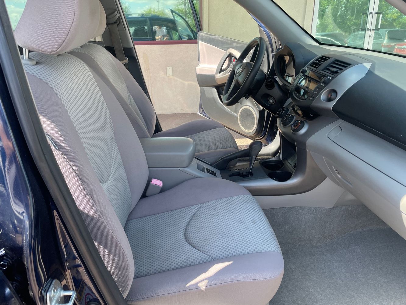 2007 Toyota RAV4 photo 9