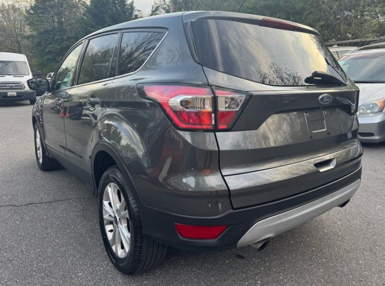 2017 Ford Escape SE - Photo 6