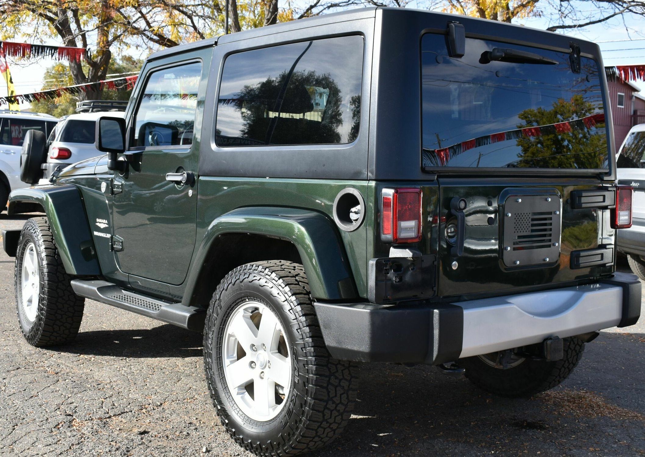 2011 Jeep Wrangler Unlimited Sahara photo 3