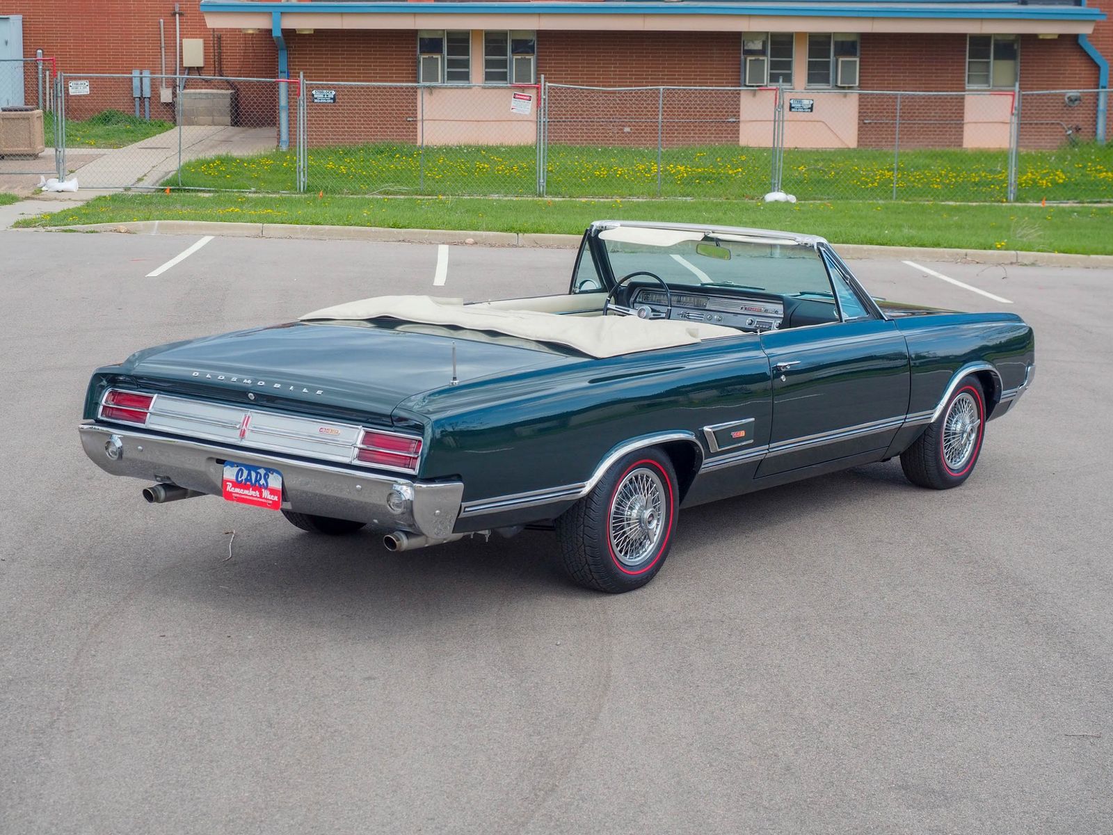 1965 Oldsmobile Cutlass 8