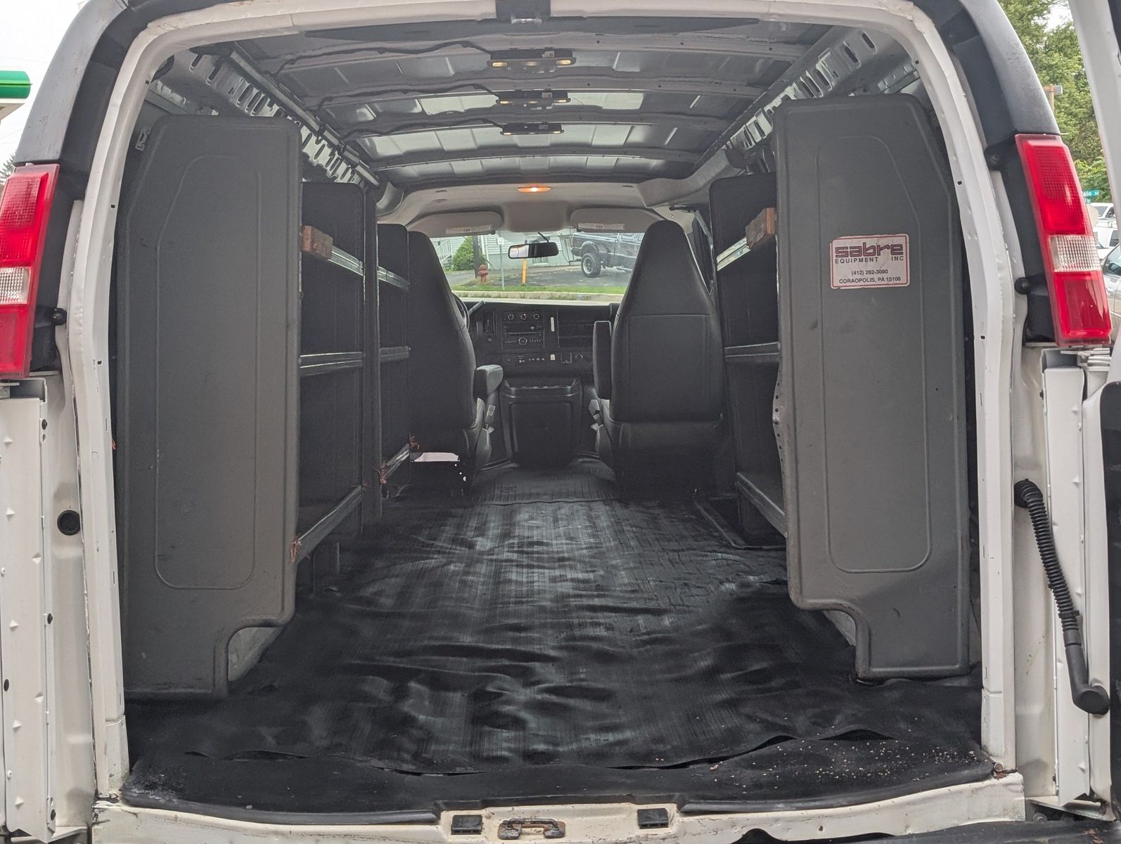 2018 GMC Savana Cargo 31