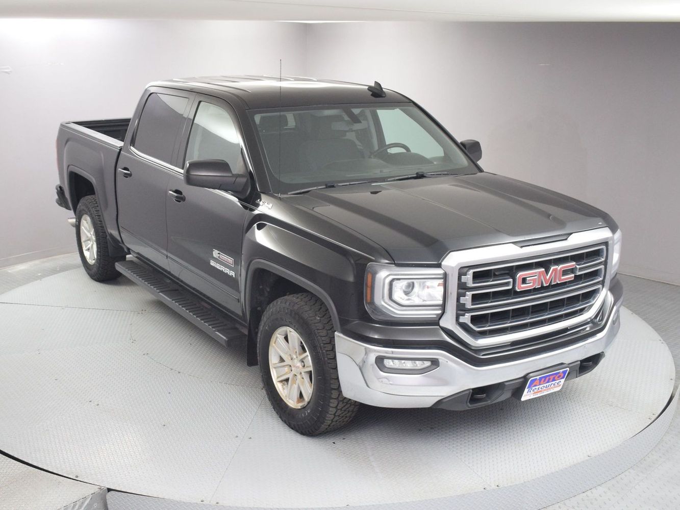 2017 Gmc Sierra 1500 SLE photo 3