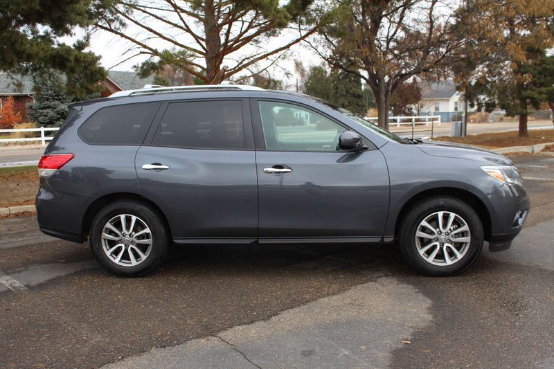 2013 Nissan Pathfinder SV | Victory Motors of Colorado