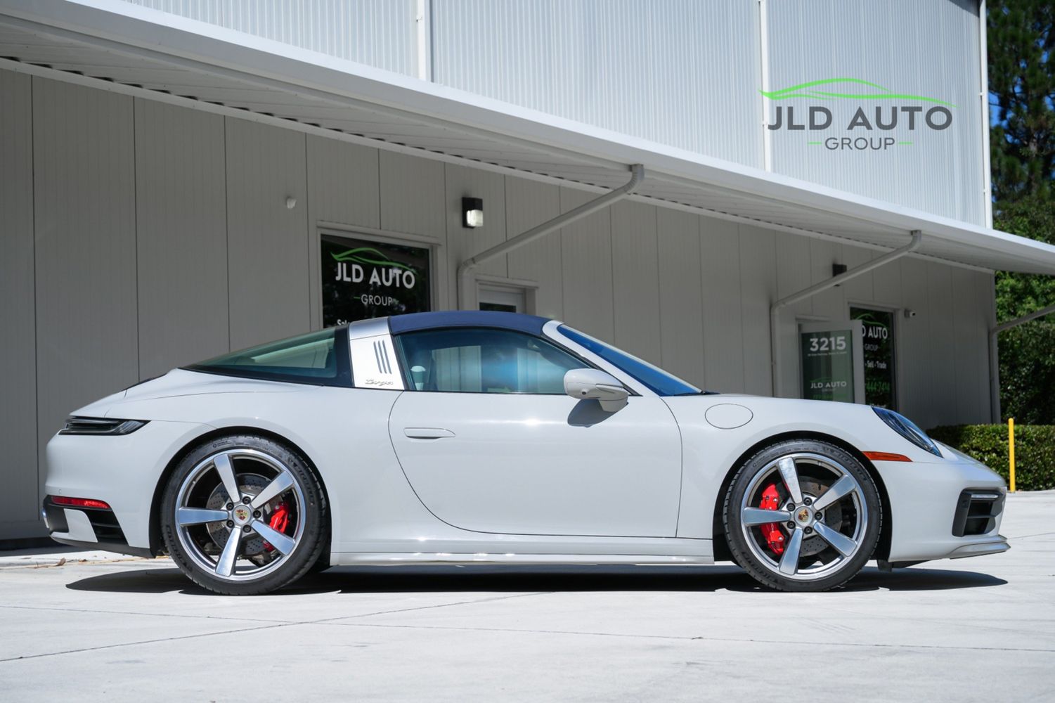 2024 Porsche 911 Targa 4S photo 9