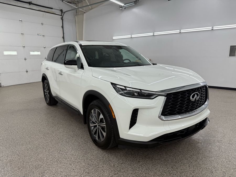 2023 INFINITI QX60 Pure