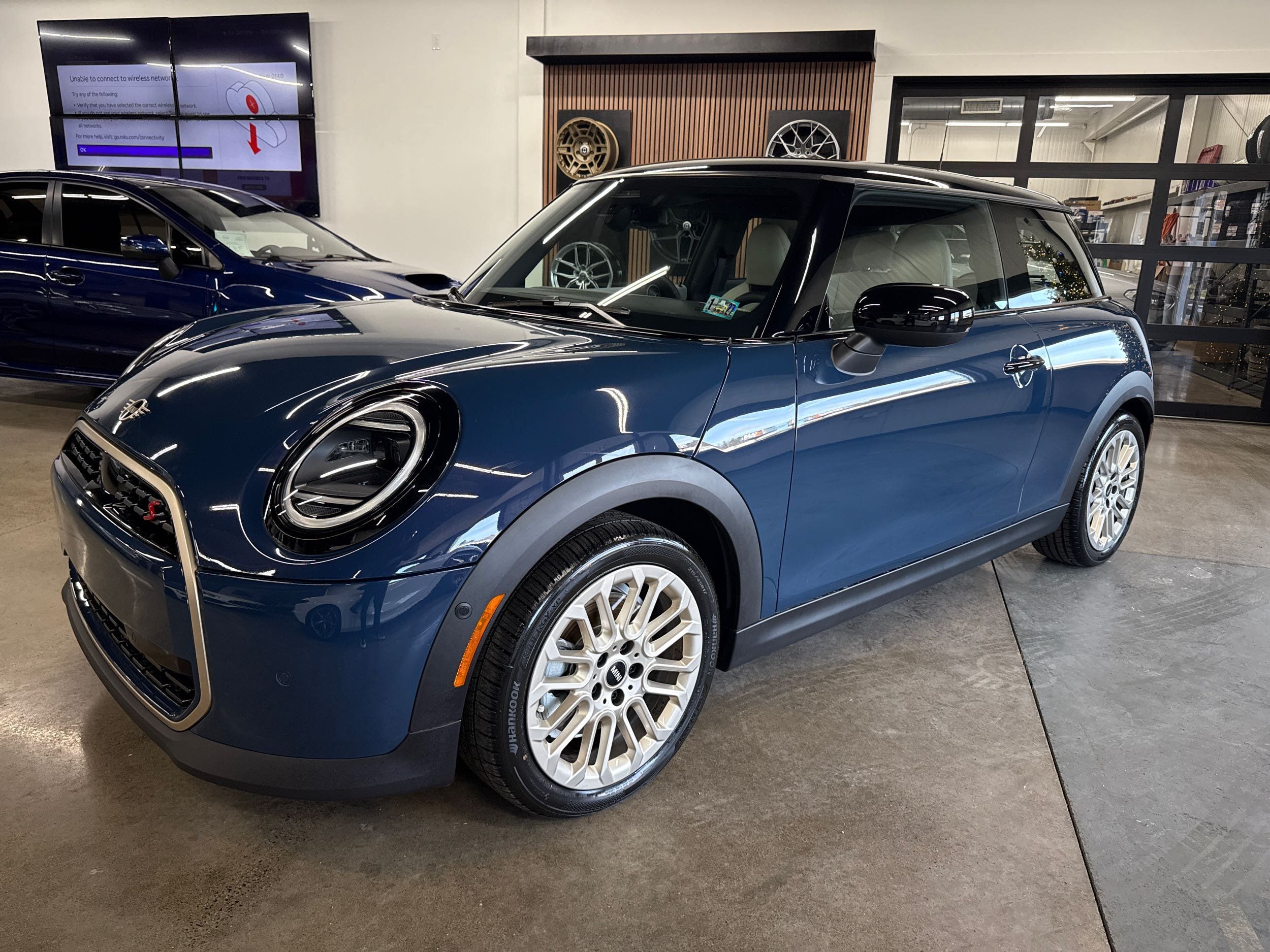 2025 MINI Hardtop S's photo
