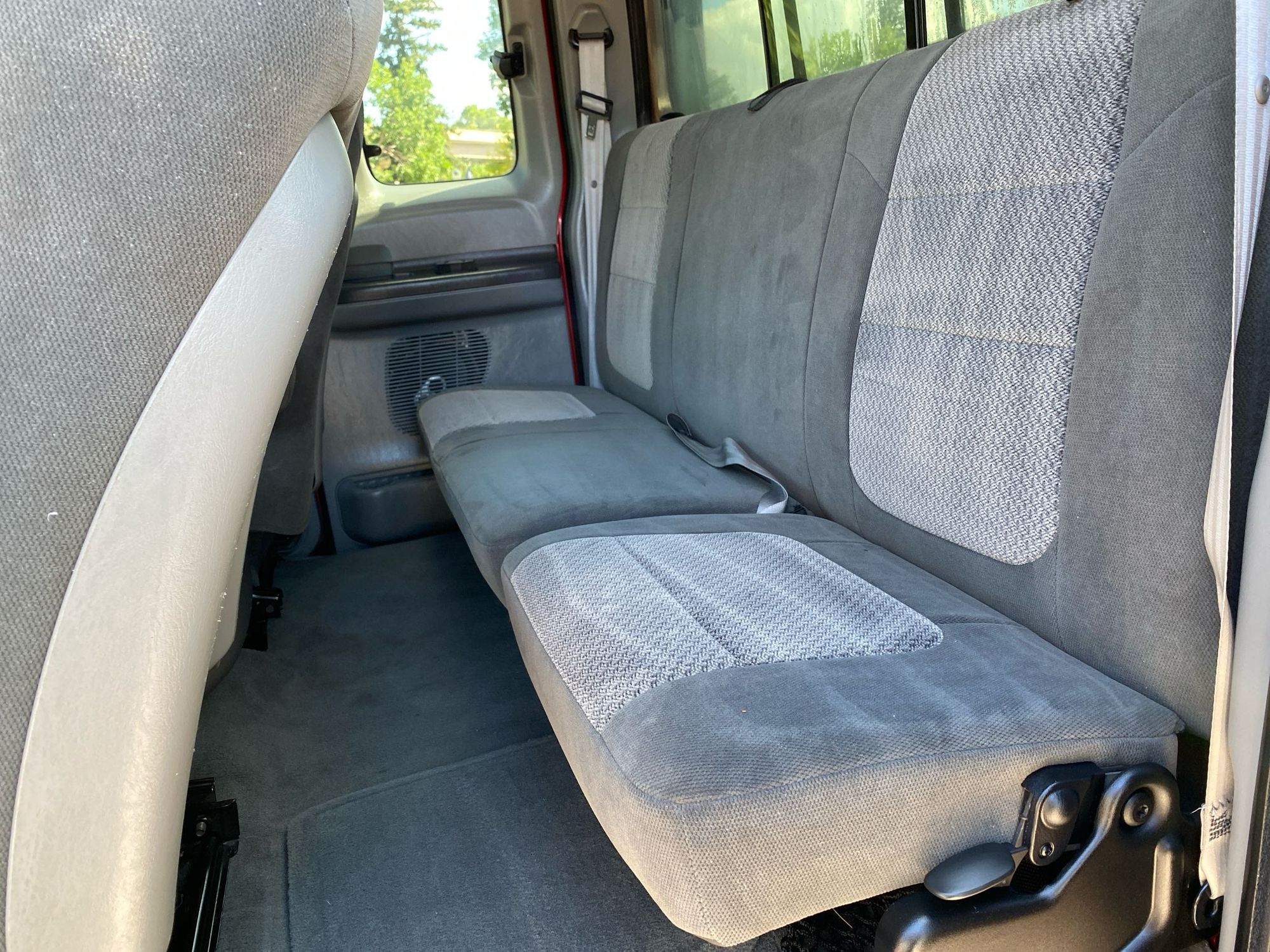 2002 Ford F-250 XLT photo 27