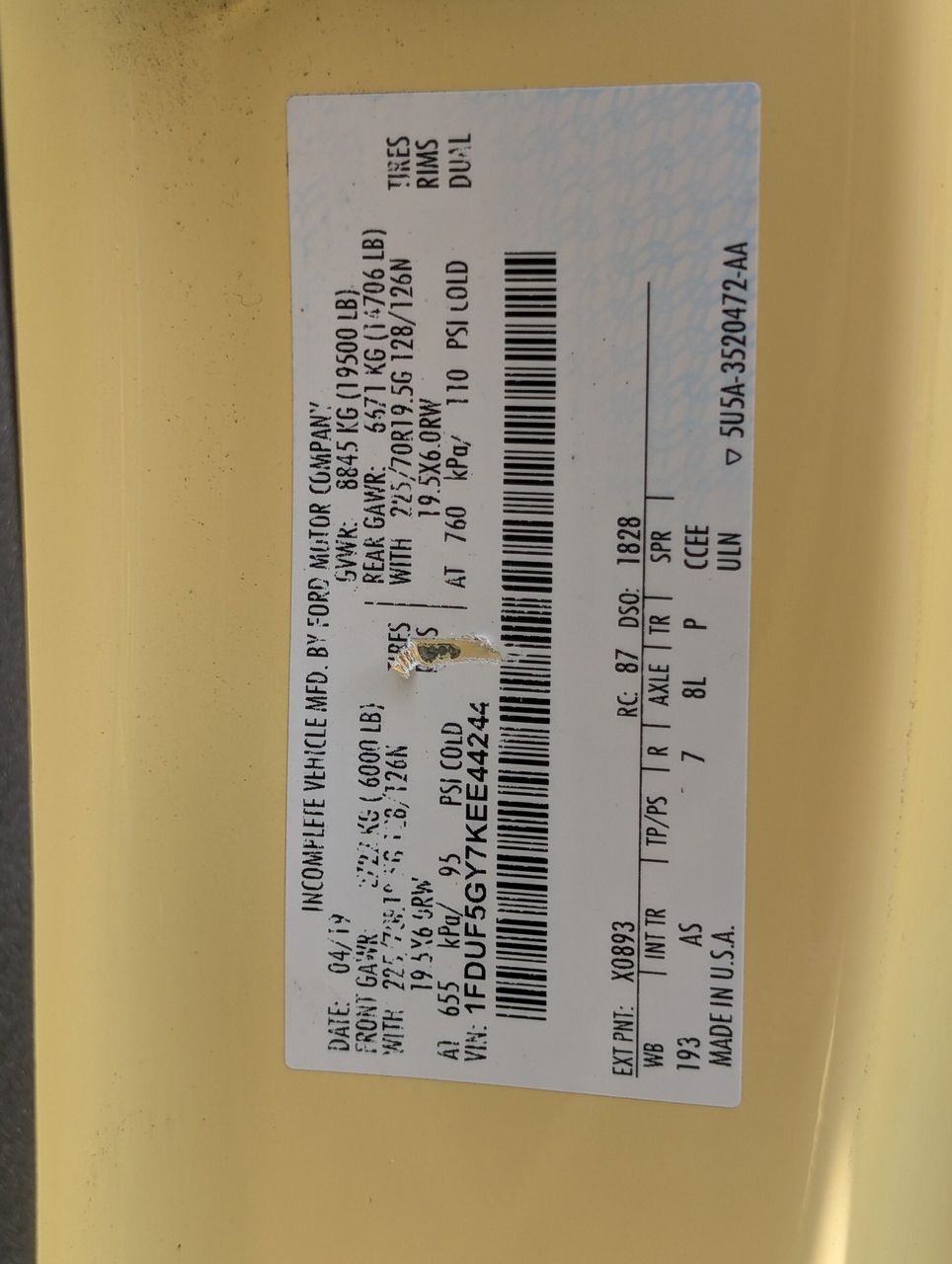 2019 Ford F-550 27