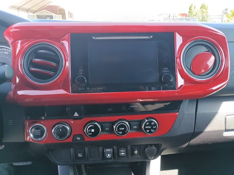 2018 Toyota Tacoma TRD photo 11