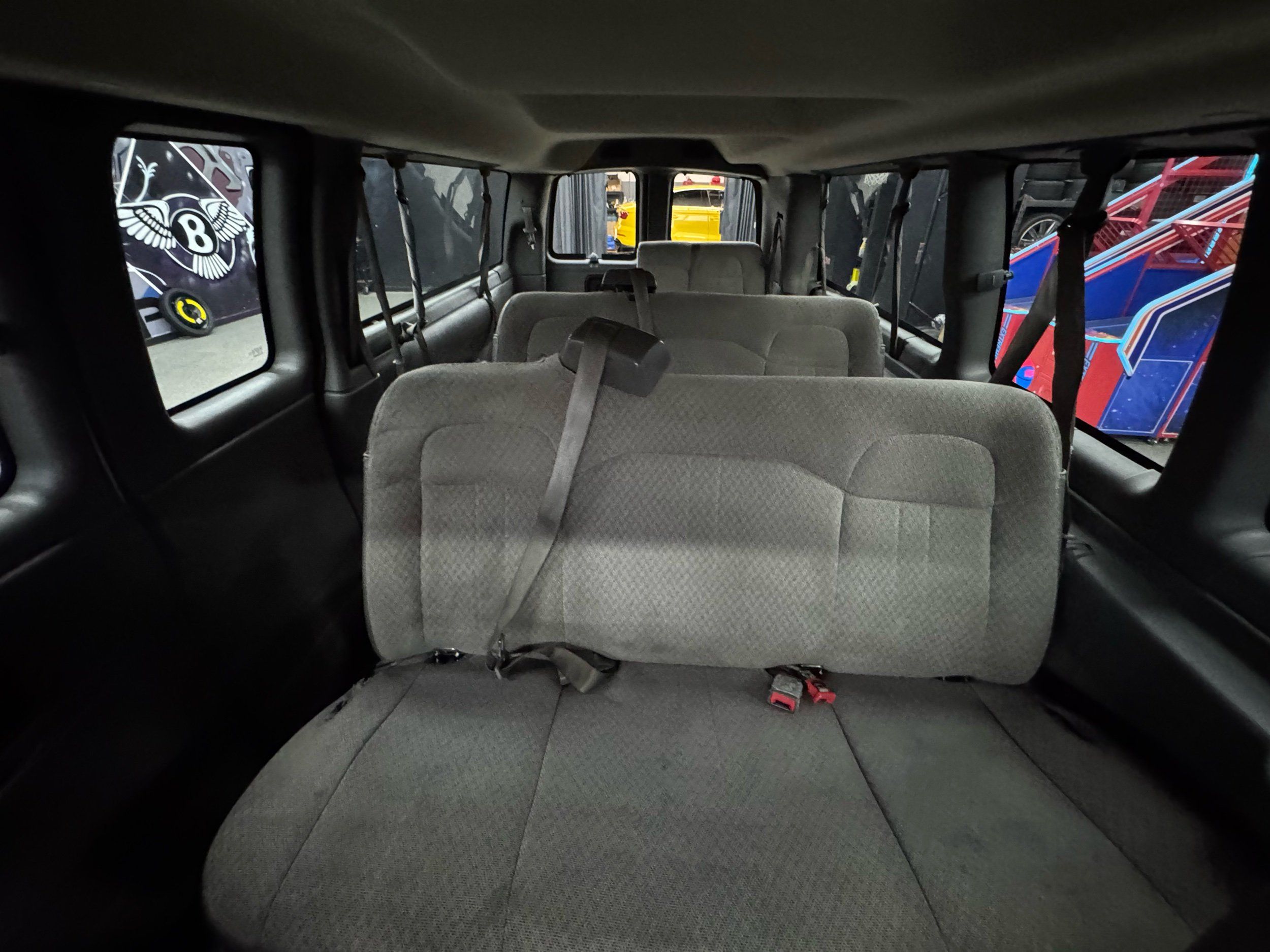 2017 Chevrolet Express Passenger LS - Photo 22