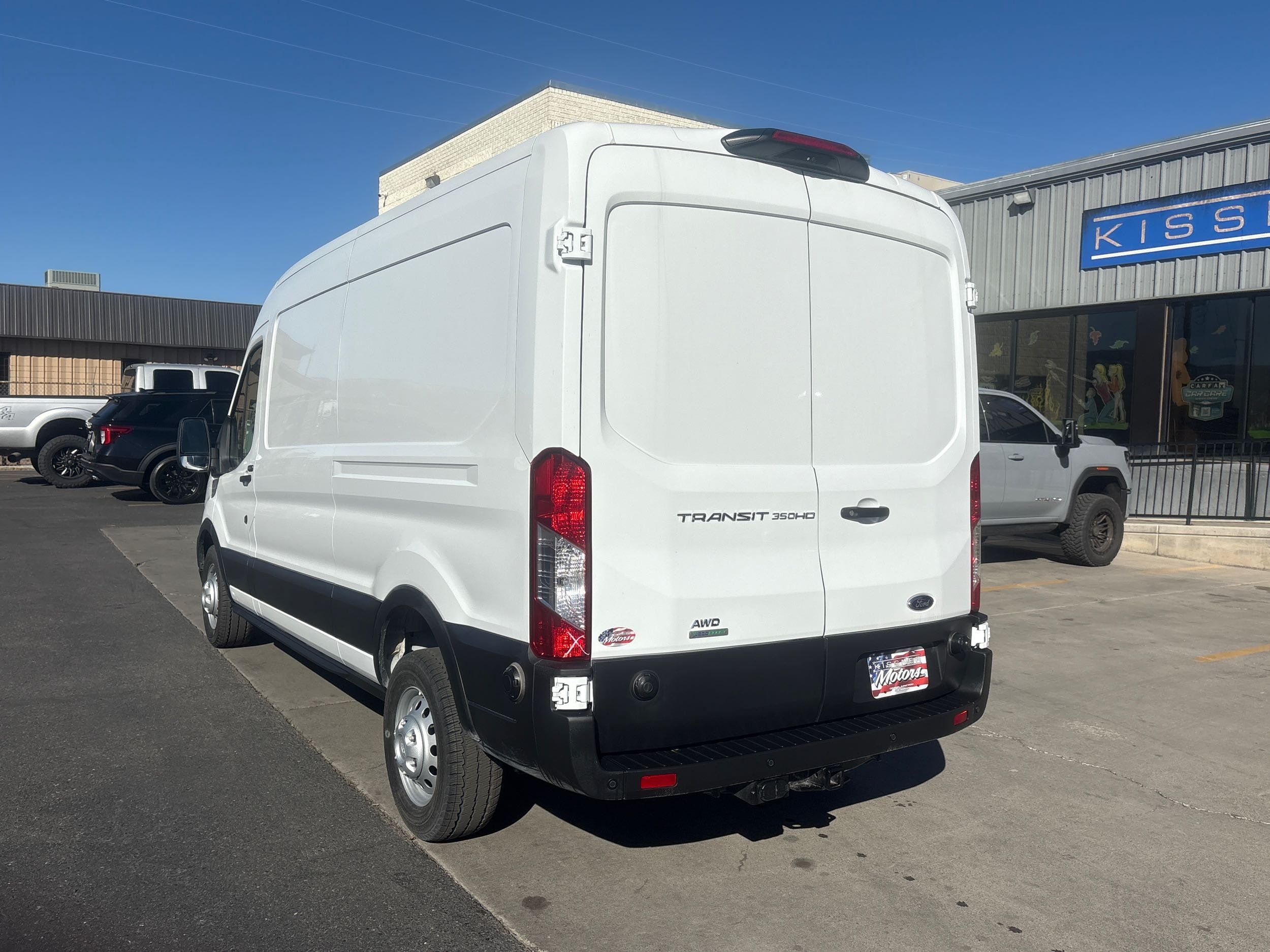 2023 Ford Transit photo 2