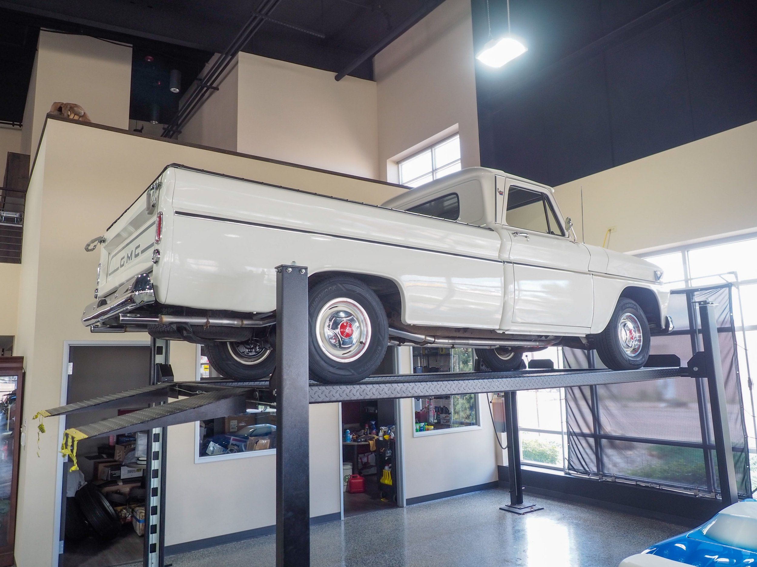 1966 GMC Pickup White RWD