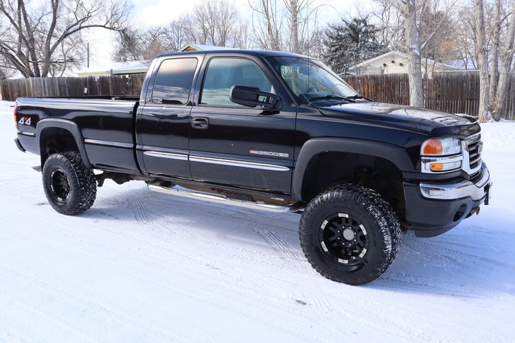 2006 GMC Sierra 2500HD SLE1 | Victory Motors of Colorado