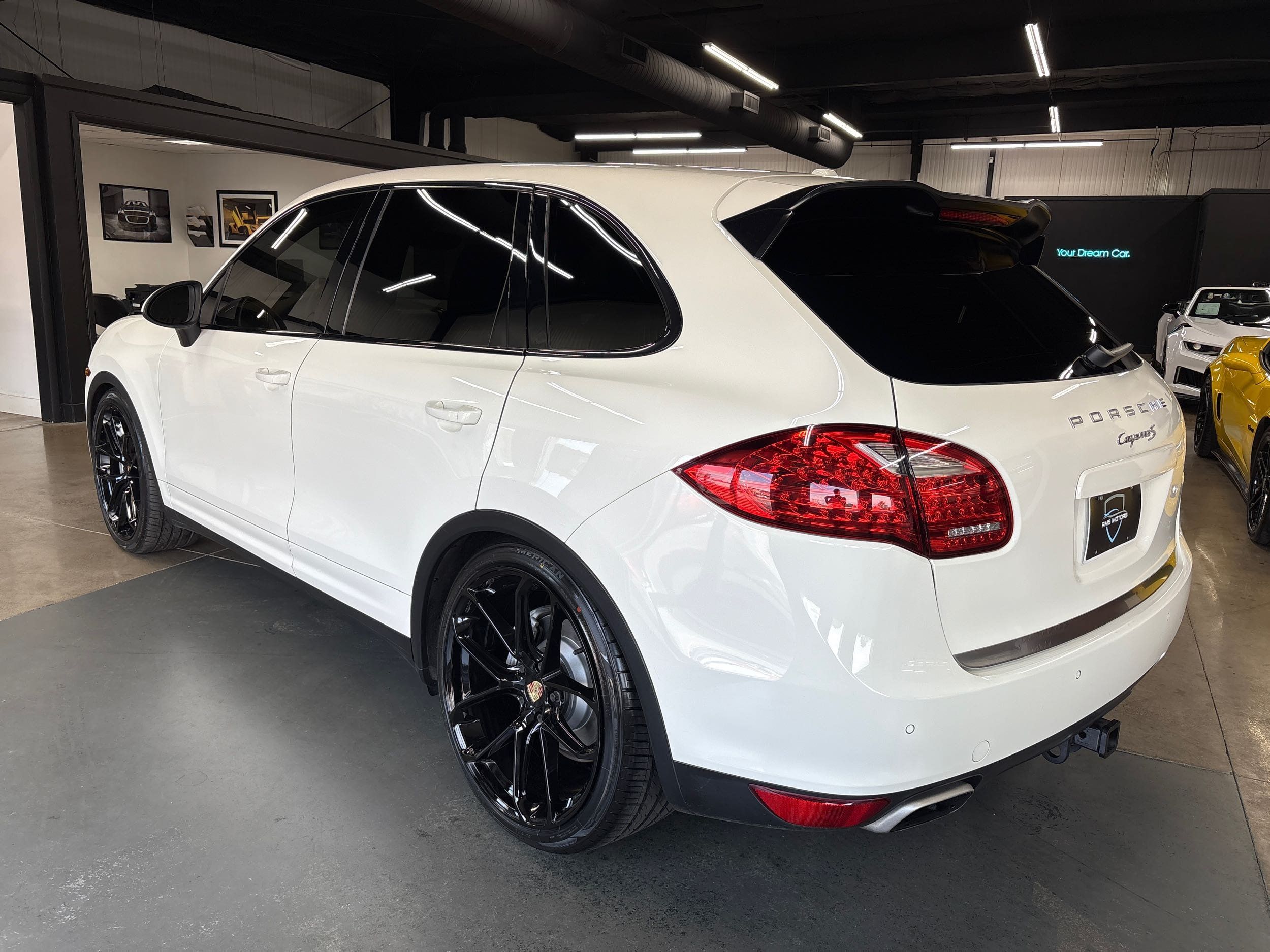2012 Porsche Cayenne S photo 52