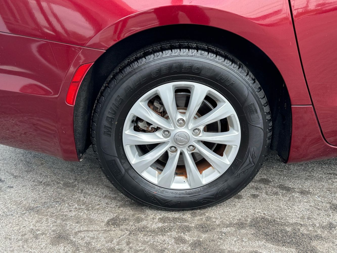 2018 Chrysler Pacifica Touring L photo 14