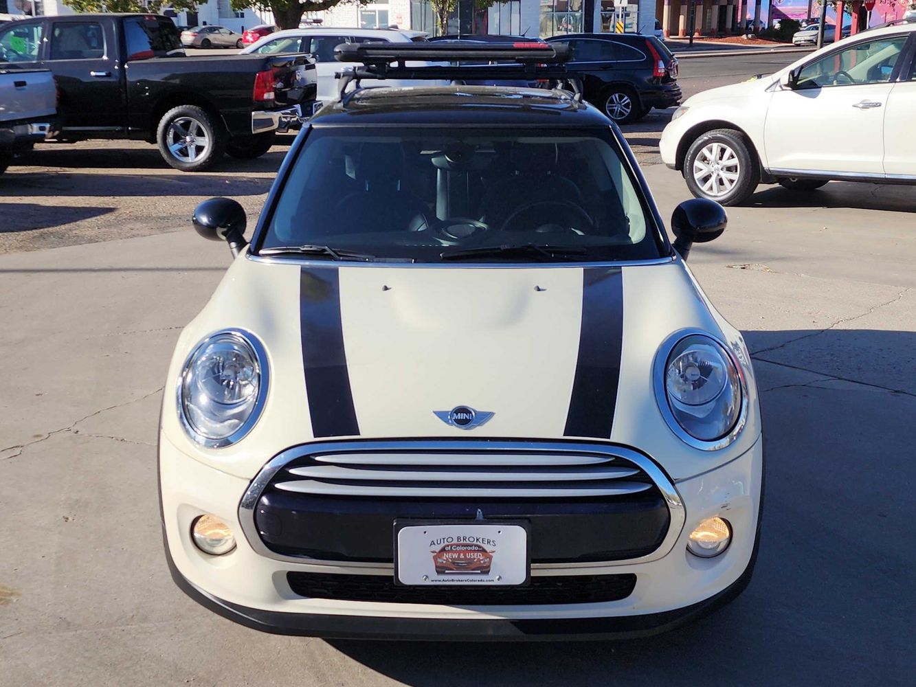 2014 MINI Cooper Base photo 2