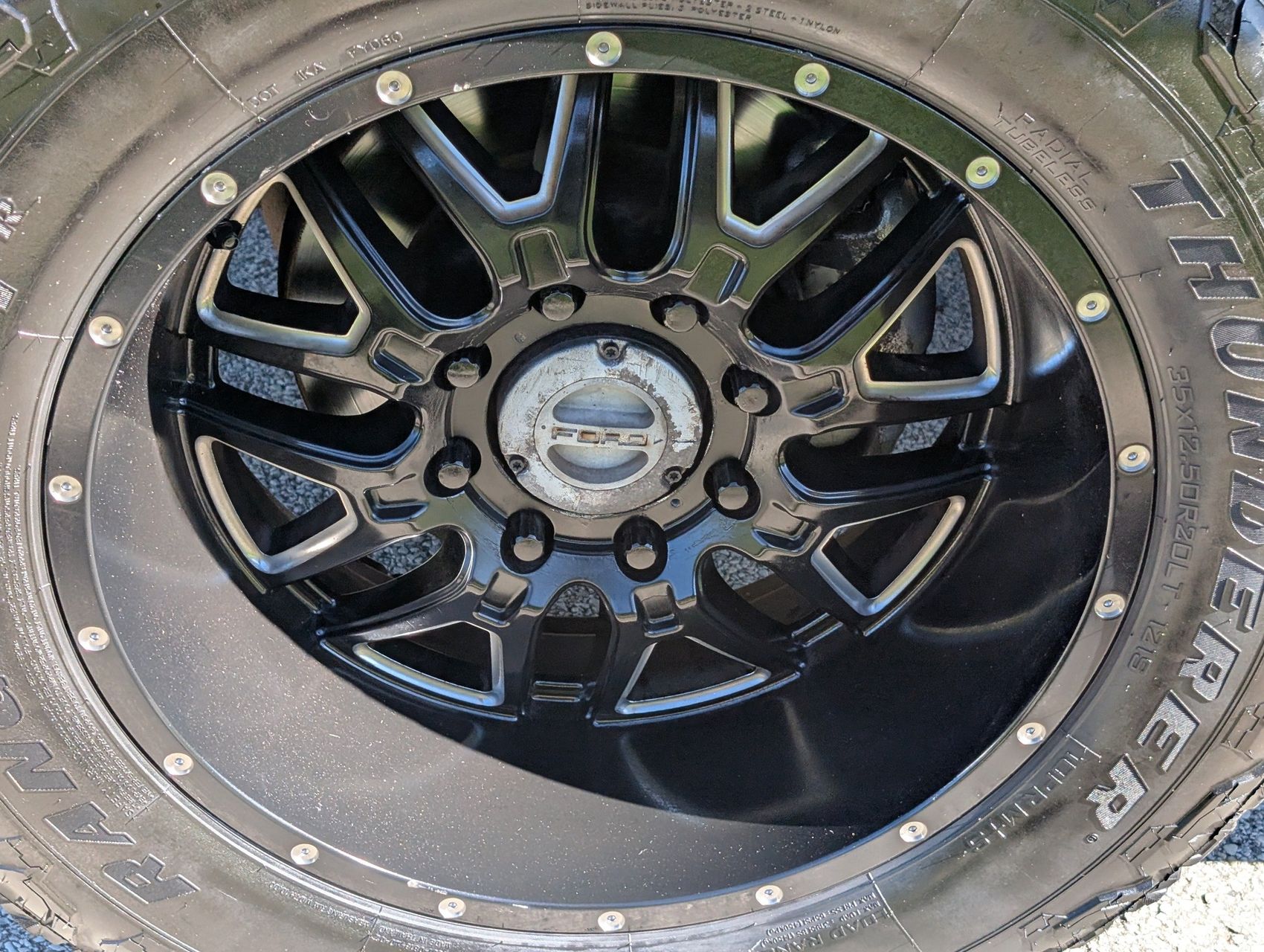 2015 Ford F-350 52