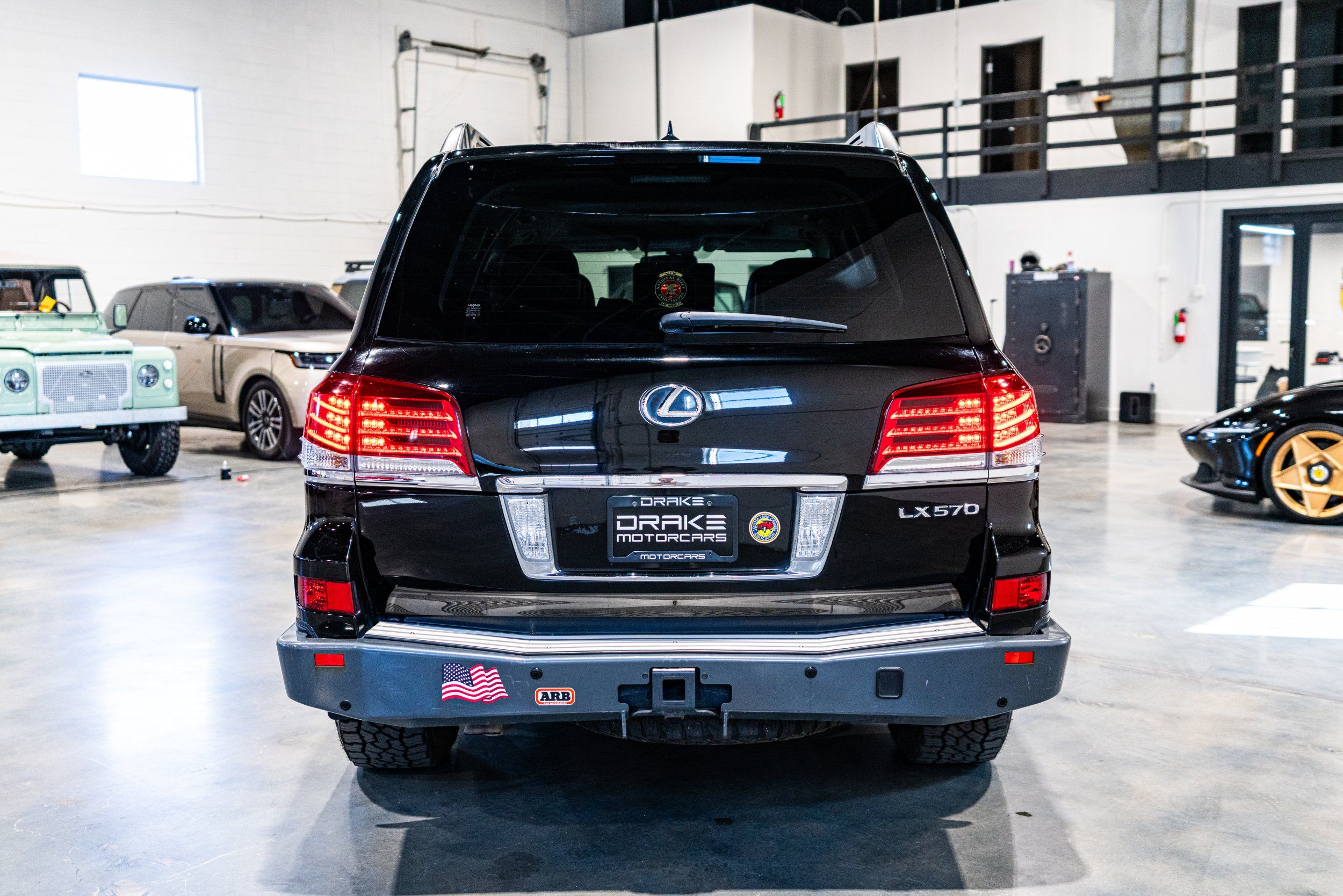 2013 Lexus LX 570, photo 4