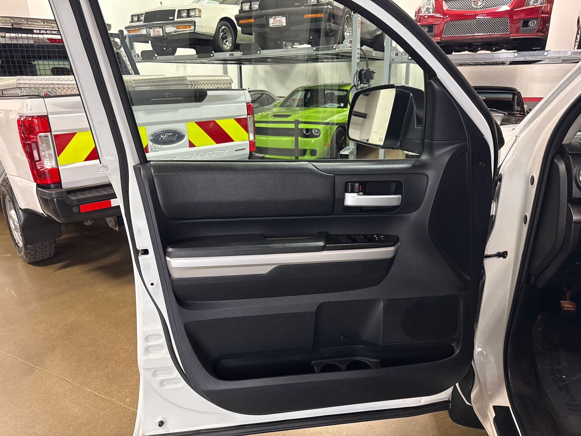 2015 Toyota Tundra SR5 Grade photo 49