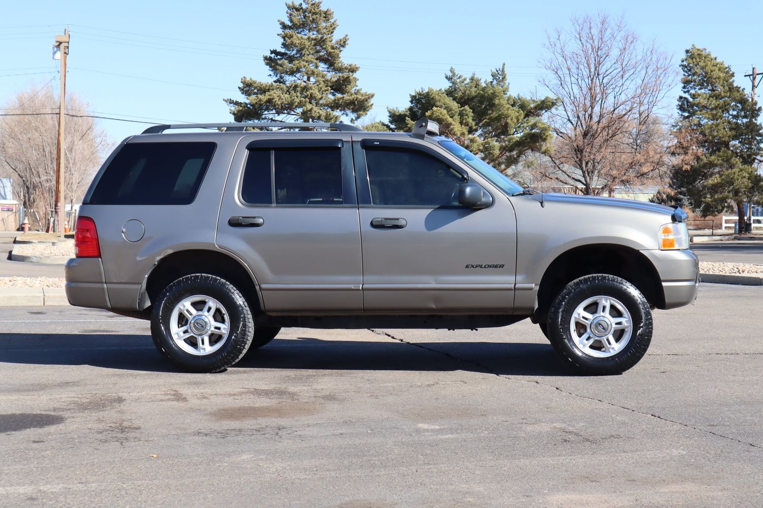 2004 Ford Explorer XLT | Victory Motors of Colorado