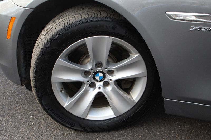 2012 BMW 528xi AWD | Victory Motors of Colorado