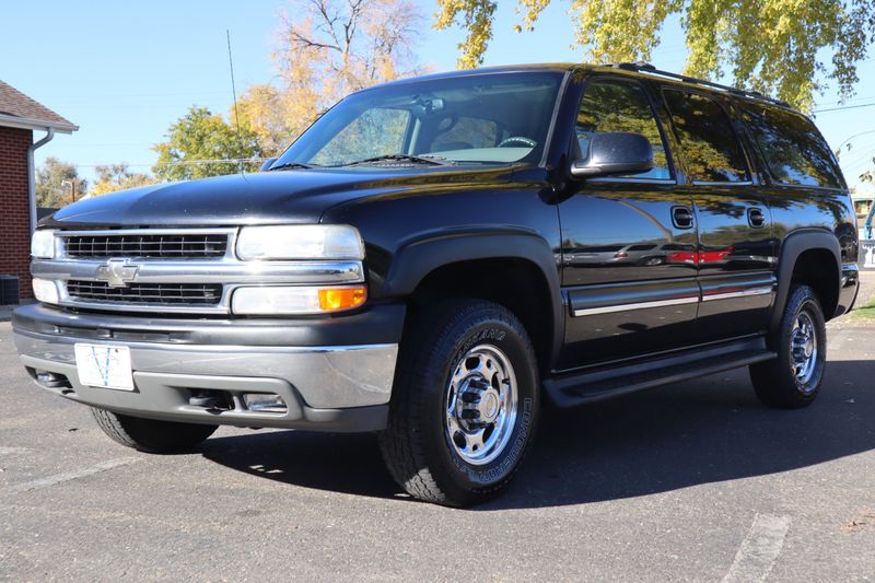 2001 Chevrolet Suburban Photos