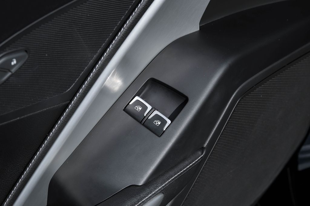 2017 Chevrolet Corvette Stingray 1LT photo 36