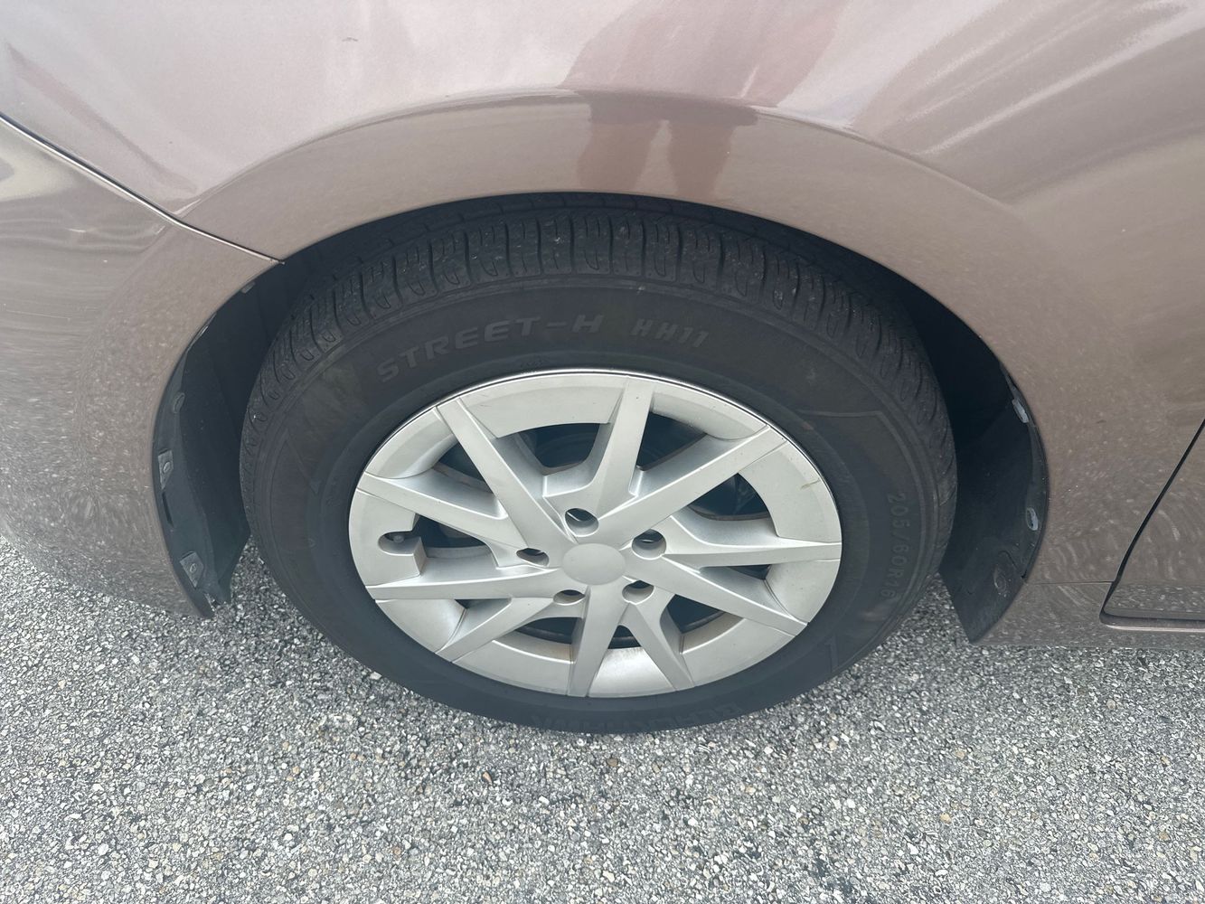 2017 Toyota Prius V Three photo 2