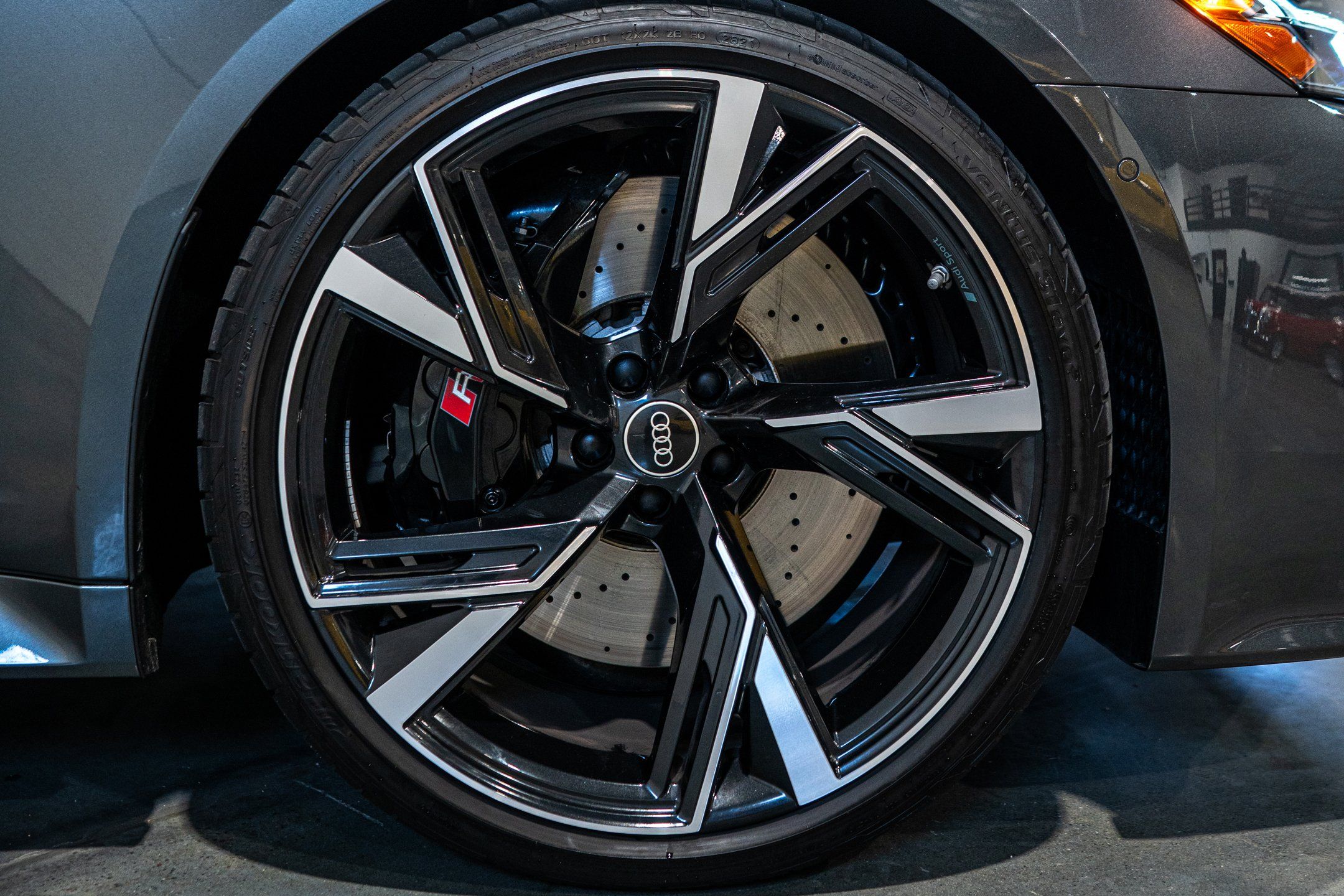 2022 Audi RS 6 Avant Base - Photo 13