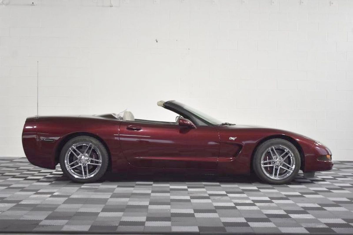 2003 Chevrolet Corvette 