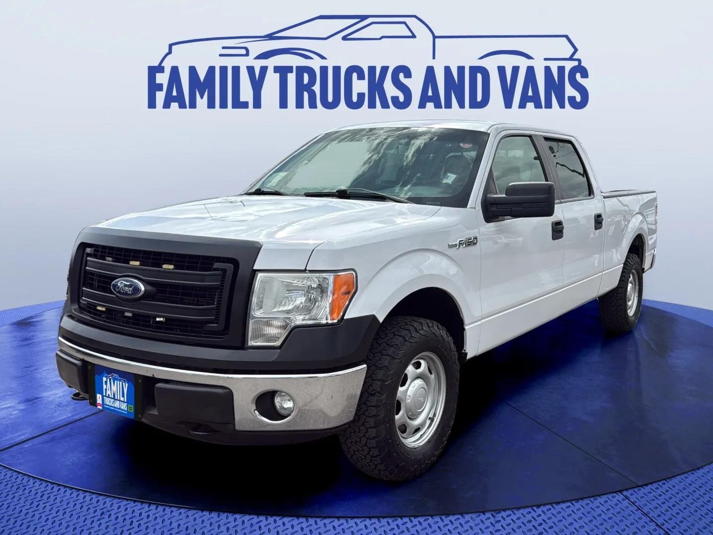 2014 Ford F-150 XL 4x4 SuperCrew 145-in's photo
