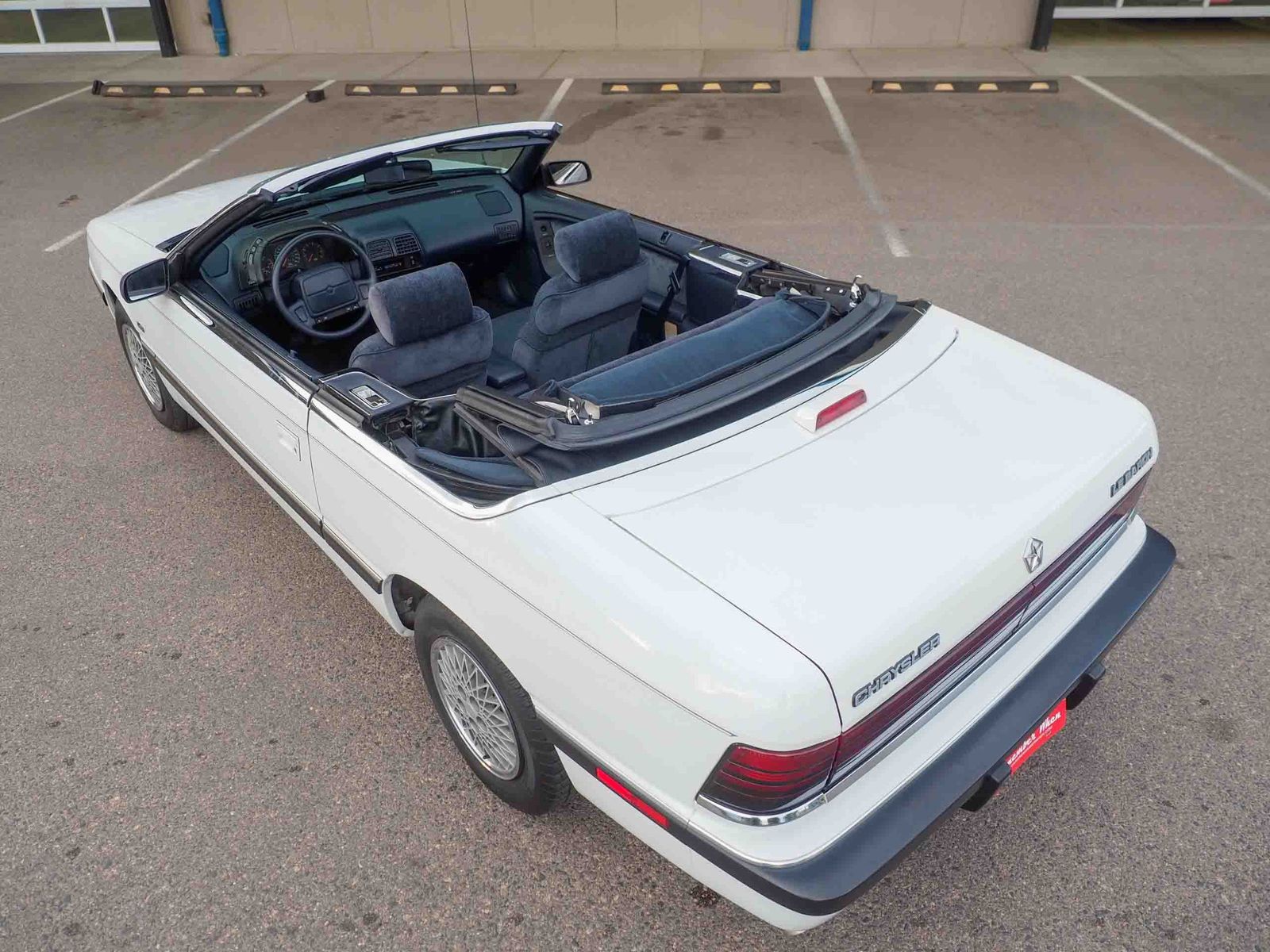 1990 Chrysler Le Baron 12