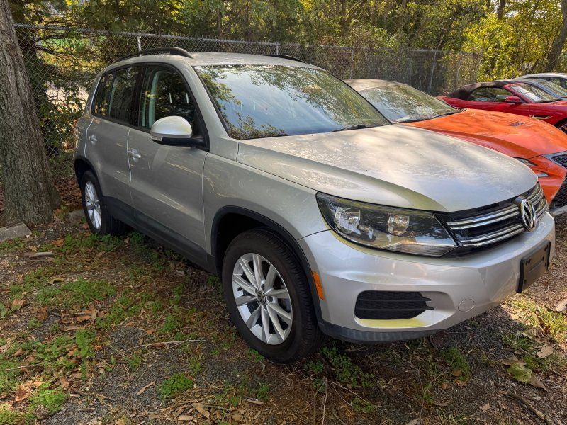 2017 Volkswagen Tiguan Limited Base