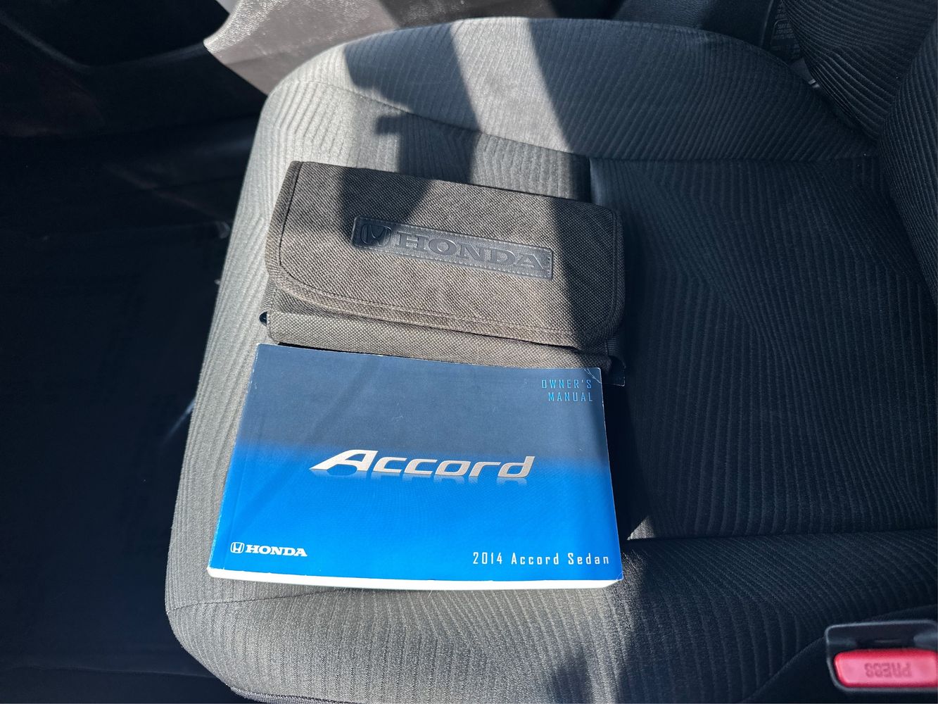2014 Honda Accord LX photo 29