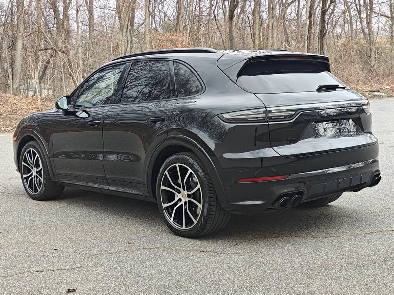 2019 Porsche Cayenne Turbo | Zoom Auto Group - Used Cars New Jersey