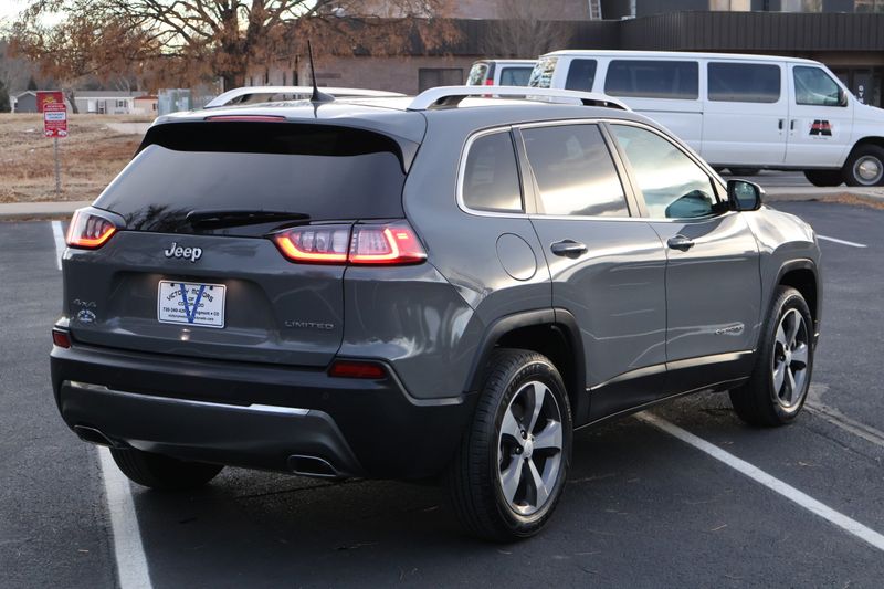 2019 Jeep Cherokee Limited | Victory Motors of Colorado